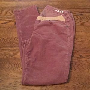 🆕 Gap Maternity Cords